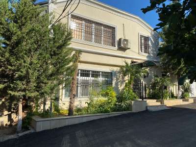 Kirayə verilir, villa, 5 otaqlı, 240 m², Bakı, Səbail r, Badamdar q.