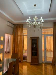 Сдаётся, вторичка, 4-комнаты, 120 m², Баку, Сабаильский r, Ичери Шехер m.