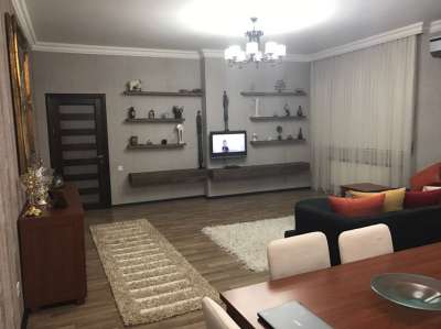 Satılır, yeni tikili, 3 otaqlı, 136 m², Bakı, Xətai r, Şah İsmayıl Xətai m.