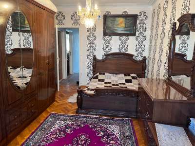 Rent, old building, 2 room, 75 m², Baku, Narimanov r.