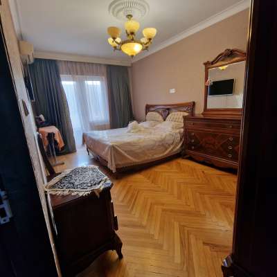 Продаётся, вторичка, 4-комнаты, 90 m², Баку, Бинагадинский r, 6-й микрорайон p.