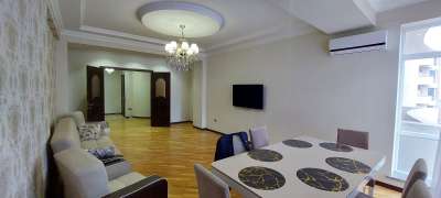 Сдаётся, новостройка, 4-комнаты, 130 m², Баку, Хатаинский r, Шах Исмаил Хатаи m.