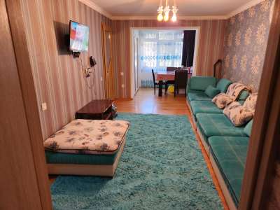 Rent, old building, 3 room, 65 m², Baku, Nizami r, 8-th kilometer d, Neftchilar m.