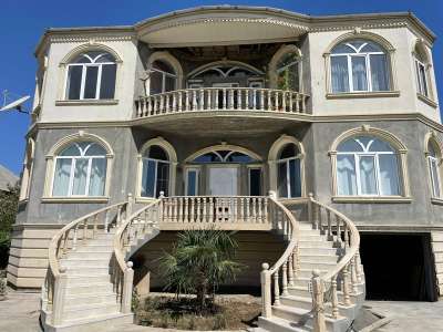 Satılır, həyət evi / bağ, 6 otaqlı, 175 m², Bakı, Binəqədi r, Azadlıq prospekti m.
