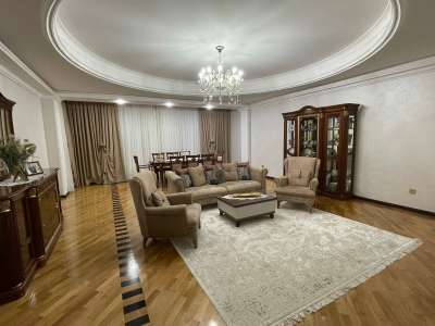 Satılır, yeni tikili, 4 otaqlı, 250 m², Bakı, Nərimanov r.