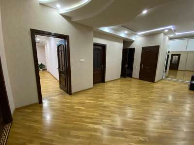 Satılır, yeni tikili, 3 otaqlı, 160 m², Bakı, Nəsimi r.
