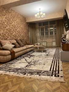 Satılır, yeni tikili, 2 otaqlı, 84 m², Bakı, Nizami r, Qara Qarayev m.