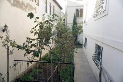 Satılır, villa, 14 otaqlı, 650 m², Bakı, Səbail r, Badamdar q.
