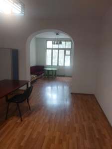 Kirayə verilir, ofis, 4 otaqlı, 130 m², Bakı, Nərimanov r, Gənclik m.