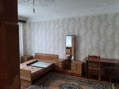 Rent, old building, 3 room, 90 m², Baku, Khatai r, Ahmedli d.
