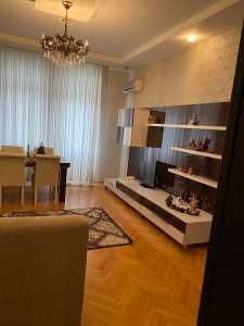 Rent, old building, 2 room, 82 m², Baku, Nasimi r, Kubinka d.
